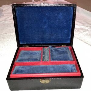 Vintage jewelry box